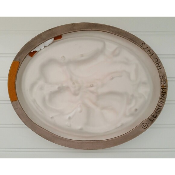 Vintage Ceramic Wall Plaque Children Kissing Under the Mistletoe Hand Painted - Picture 8 of 12